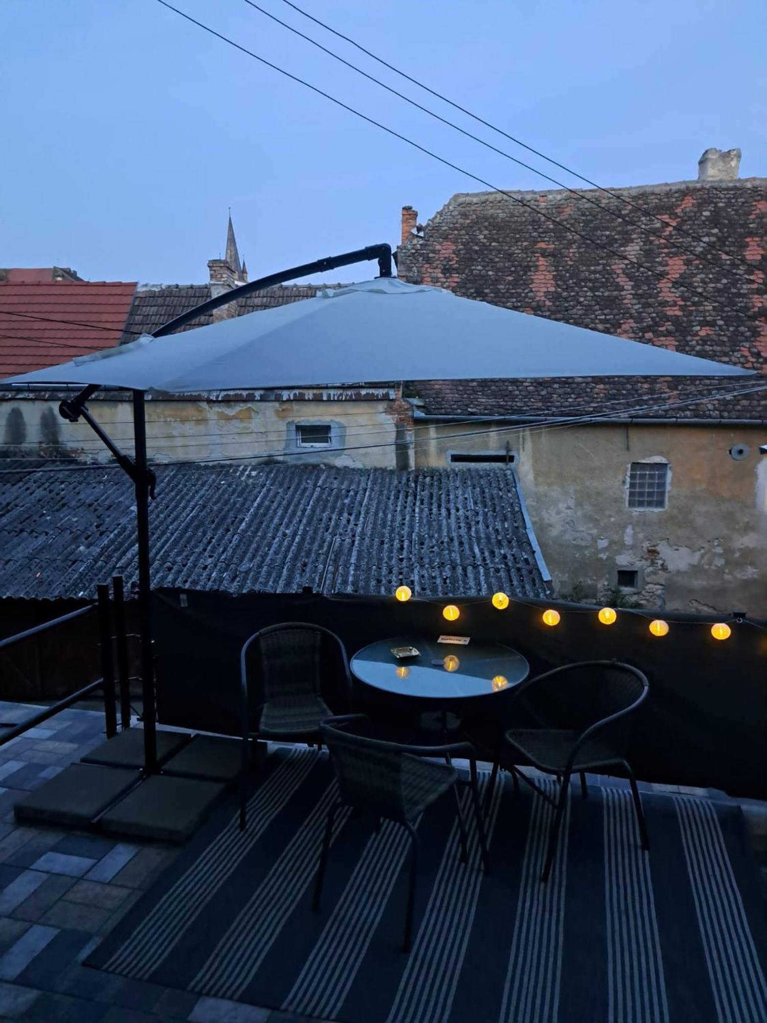 Free Garage In The Center-delicia 4 Studio! Sibiu